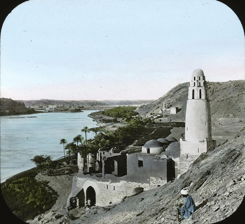Illustration for article titled Amazing Hand-Tinted Photos of Egypt from the late 19th century